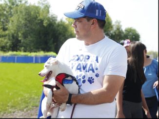Mantiene Leo Montañez su compromiso con la salud de las Mascotas