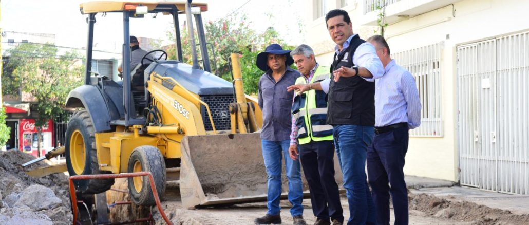 Fortalece Leo Montañez infraestructura sanitaria en la colonia Las Flores; servicio indispensable para las familias