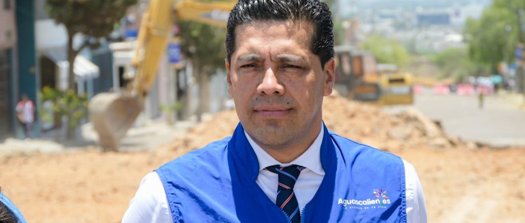 Cumple Leo Montañez a vecinos de la calle Frida Kahlo, pronto contarán con nuevo pavimento