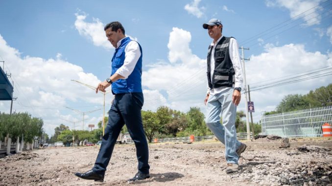 Rehabilita Leo Montañez Av. Mahatma Gandhi en beneficio de miles de habitantes del sur de la ciudad