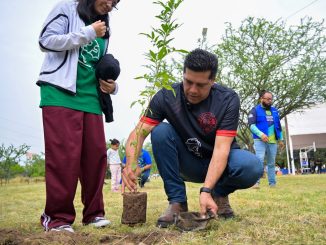 Promueve Leo Montañez cuidado del medio ambiente con Jornada de Arborización