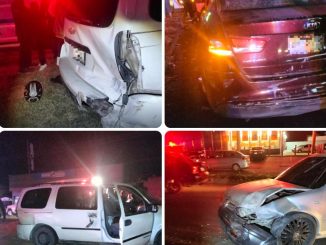 Policía Vial atiende choque múltiple en Av. Siglo XXI