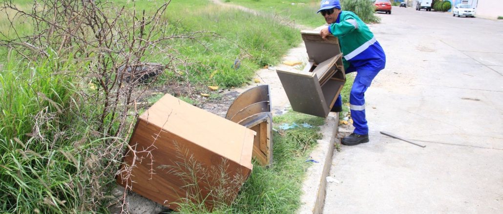 Intensifica Municipio recolección de muebles, colchones y llantas para mantener limpias calles y avenidas