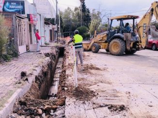 Leo Montañez renueva tubería en Potreros del Oeste para eficientar el servicio de alcantarillado