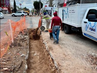 Leo Montañez renueva alcantarillado sanitario en Valle de las Trojes