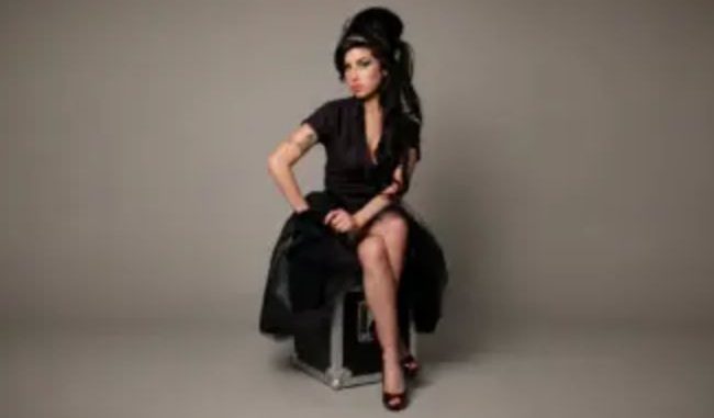 Back to Black de Amy Winehouse cumple 20 años con una reedición de lujo