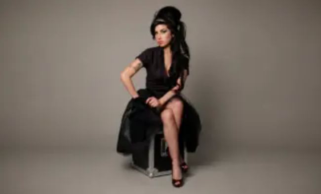 Back to Black de Amy Winehouse cumple 20 años con una reedición de lujo