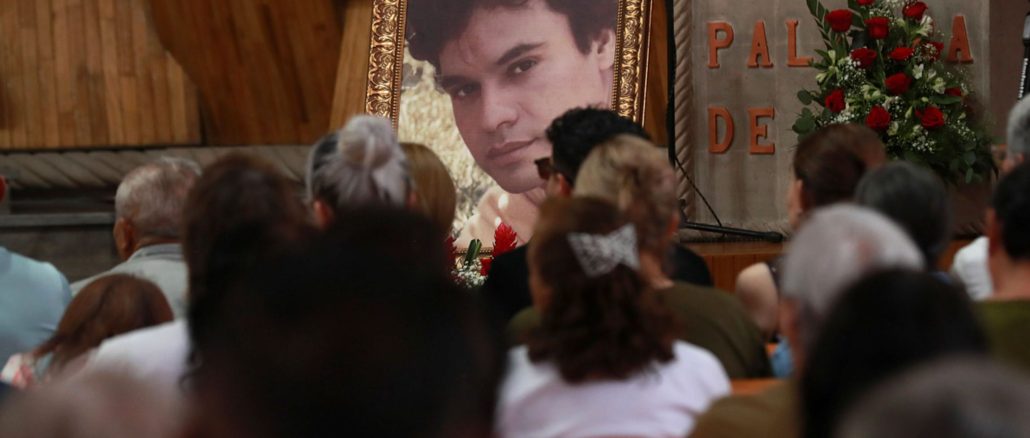 Juan Gabriel reúne a seguidores de México y EE.UU.  en Ciudad Juárez