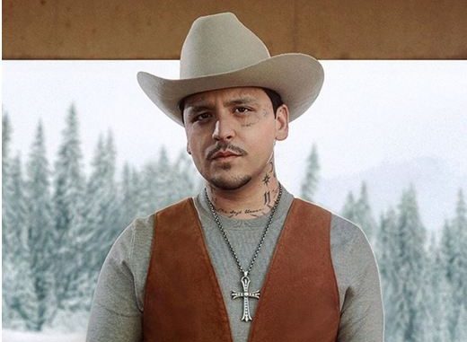 Christian Nodal alerta por falso concierto; pide evitar estafa