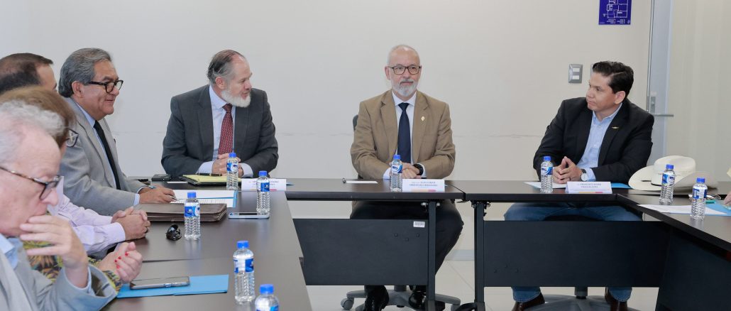 UAA, Patronato Universitario y Advantest Corporation exploran colaboración para impulsar la formación en tecnologías de semiconductores