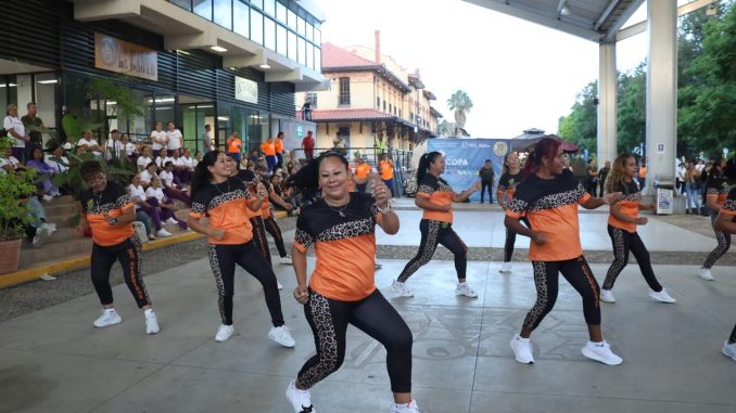 Todos Juntos activándonos llegó a Plaza Tres Centurias