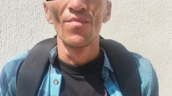 Detiene Policía Municipal a un sujeto por portación de arma blanca en el Barrio de La Purísima