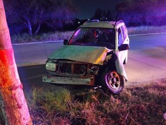 Policía Vial atiende accidente contra objeto fijo en Av. Benedicto XVI