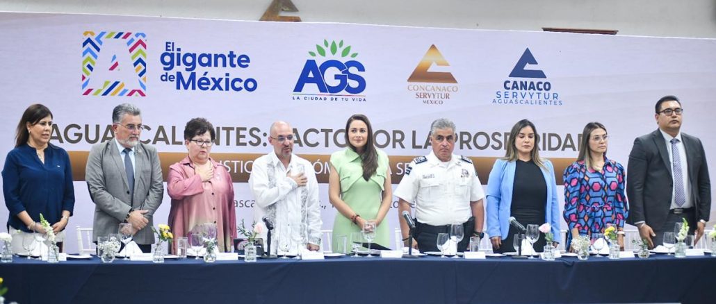 Gobernadora Tere Jiménez firma Pacto para fortalecer negocios familiares y pequeños comercios