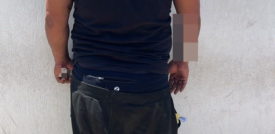 Policía Municipal detiene a hombre por portación de arma prohibida en El Edén