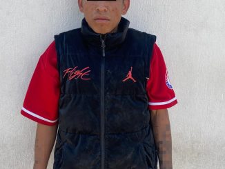 Asegura Policía Municipal a sujeto con arma blanca a bordo de motocicleta en Balcones de Oriente