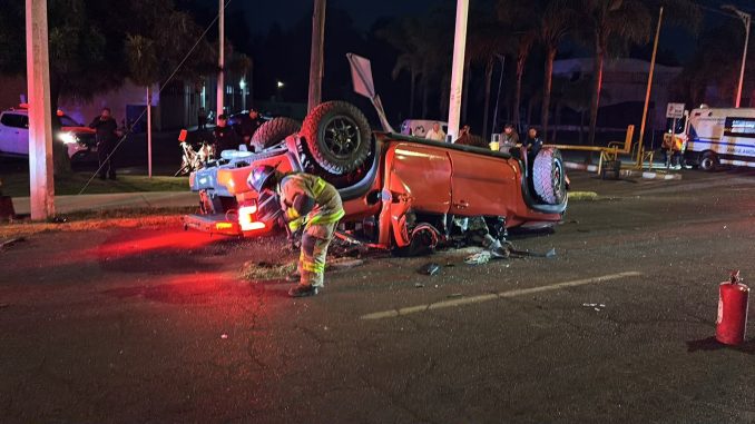 Policía Vial atiende volcadura sobre Boulevard a Zacatecas