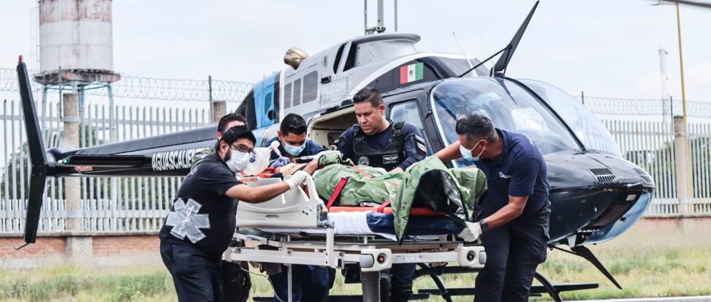 Policía Municipal activa protocolo de rescate tras volcadura en la 45 norte