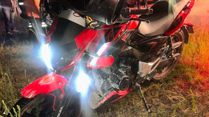 Policías Estatales intervinieron un accidente en el que participaron dos motocicletas, con saldo de dos personas lesionadas, trasladadas a recibir atención médica al hospital código verde