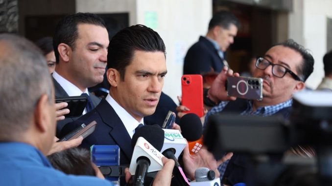 Nueva Licencia de Rocha Moya no resuelve la crisis; PAN insiste en su Juicio Político y desaparición de Poderes
