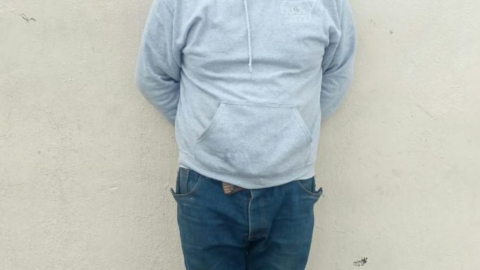 Detiene Policía Municipal a hombre por daños dolosos en Pintores Mexicanos