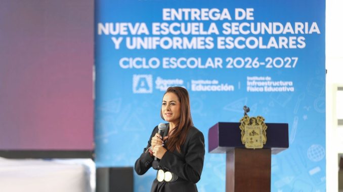 Con nueva infraestructura educativa y entrega de uniformes, Tere Jiménez da inicio al Ciclo Escolar 2026-2027