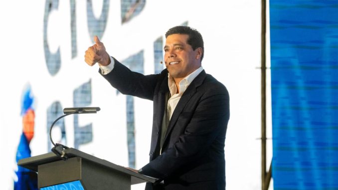 Voy a seguir entregando buenas cuentas a todo Aguascalientes: Leo Montañez