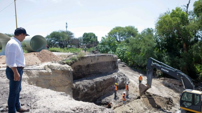 Impulsa Leo Montañez trabajos de rehabilitación en el colector pluvial de Juan Pablo II