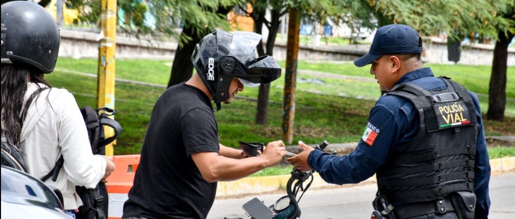 Policía Vial hace un llamado a motociclistas a conducir con responsabilidad para prevenir accidentes