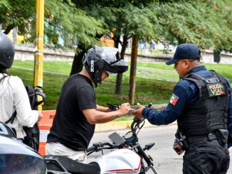 Policía Vial hace un llamado a motociclistas a conducir con responsabilidad para prevenir accidentes