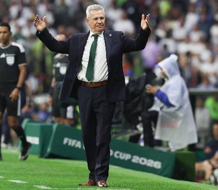 Javier Aguirre se perfila para dirigir al Valencia