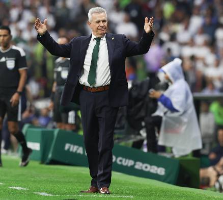 Javier Aguirre se perfila para dirigir al Valencia