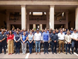 Entrega Leo Montañez nueva motobomba en el Día Nacional de Protección Civi