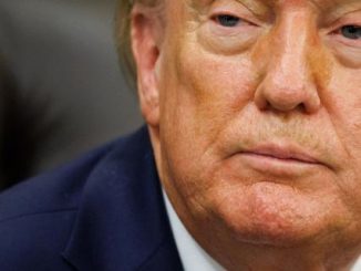 Medios suspenden cobertura a Trump tras veto a CNN, MS NOW y Político