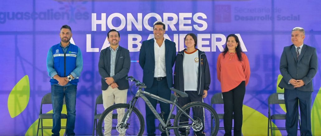 Municipio de Aguascalientes reconoce a alumnos destacados de la secundaria técnica No. 43 «Saturnino Herrán»