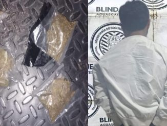 Policías del Mando Coordinado detienen a sujeto en el centro de Jesús María con envoltorios de hierba verde y sustancia granulada