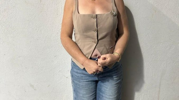 Detiene Policía Municipal a Mujer por presunto robo tipo fardero en tienda de autoservicio