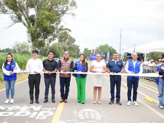 Tere Jiménez entrega rehabilitación de la carretera estatal 90; estudiantes del norte tendrán traslados más seguros
