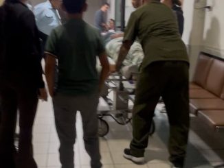 Policía Municipal auxilia a familia para trasladar a joven inconsciente