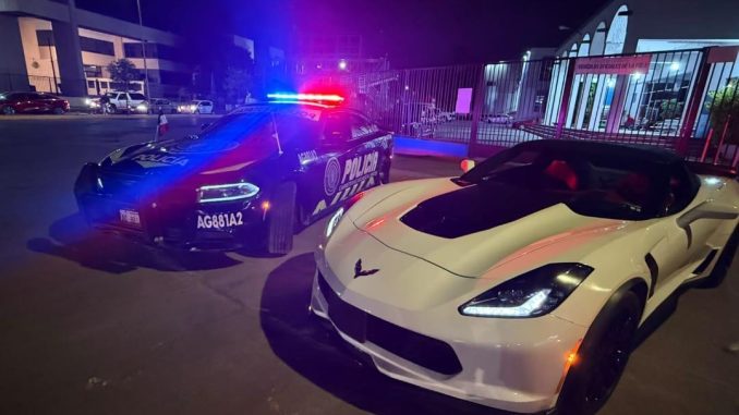 Policías Estatales recuperan un automóvil de la marca Chevrolet, que tenía reporte de robo en el Estado Americano de Texas