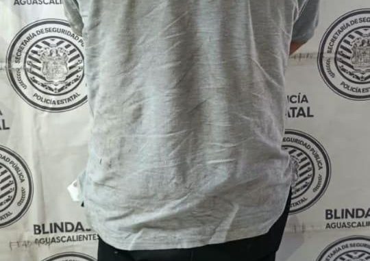 Policías del Mando Coordinado detienen a sujeto que agredió físicamente a tres oficiales de la Policía Municipal de SFR