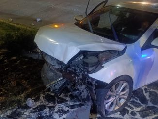 Policía Vial atiende choque contra objeto fijo en VNSA