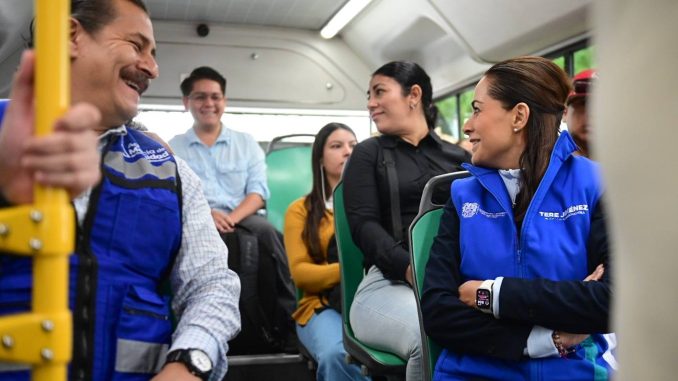 Tere Jiménez supervisa rutas, escucha a usuarios y reitera su compromiso con la modernización del transporte público