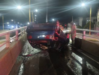 Policía Vial atiende volcadura en Av. Aguascalientes