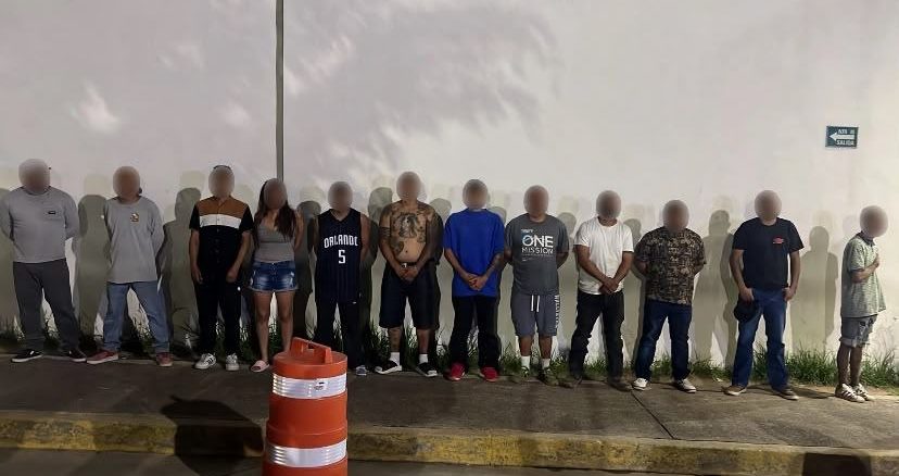 Policía Municipal realiza recorrido de vigilancia y asegura a 12 personas