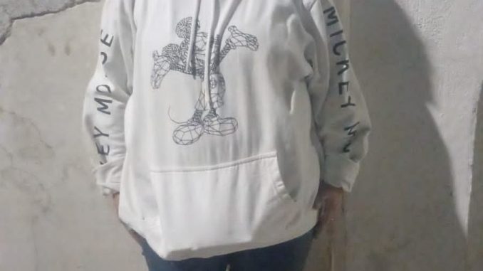 Policía Municipal detiene a mujer en posesión de enervantes en Morelos II