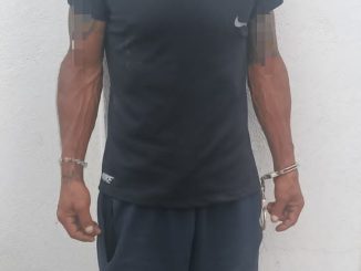 Asegura Policía Municipal a sujeto por presunto robo calificado en Lomas del Gachupín
