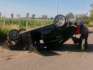 Policías Estatales intervinieron accidente tipo choque y volcadura en la carretera estatal 2