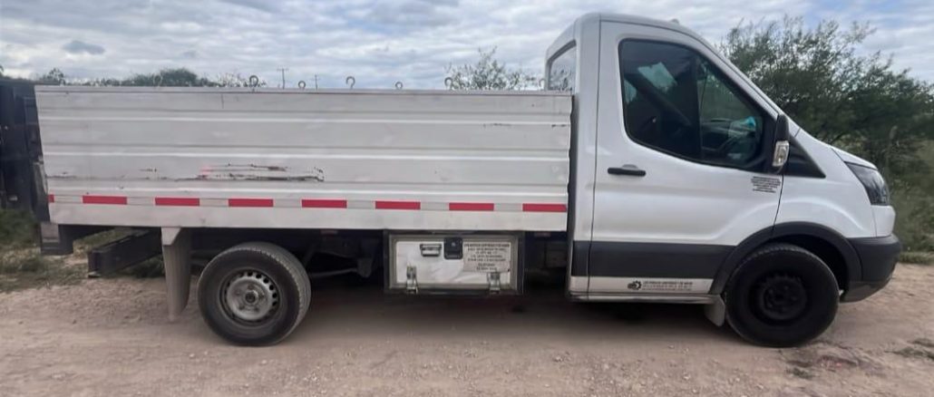 Policías Estatales de Carreteras recuperan camioneta robada con violencia en la autopista a la altura de León, Guanajuato