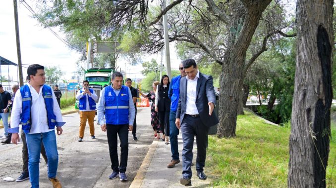 Impulsa Leo Montañez rehabilitación del asfalto en Prolongación Zaragoza